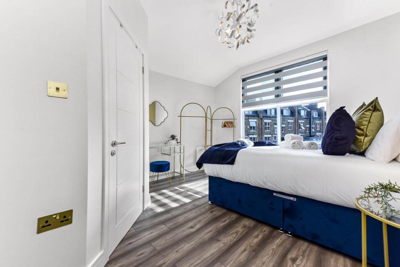 Lovely Two Bedroom With Ensuite Bathrooms Appartamento *